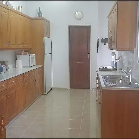 招待所 Marys Traditional House 班诺卢弗卡拉
