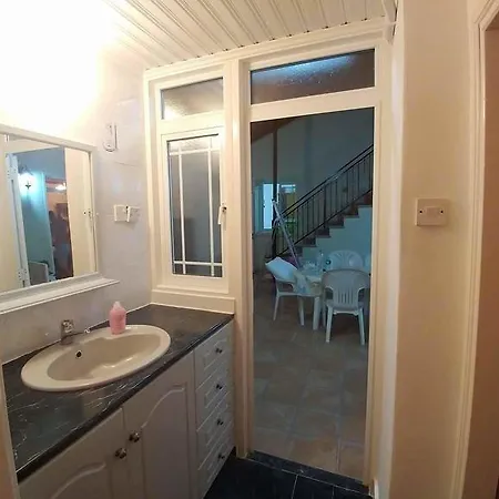 Marys Traditional House *