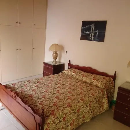招待所 Marys Traditional House 班诺卢弗卡拉