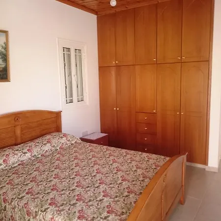 Marys Traditional House * 班诺卢弗卡拉